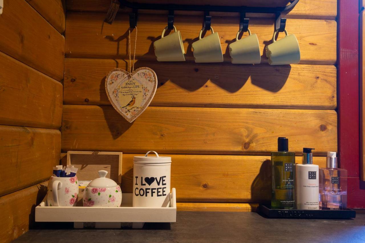 Bed and Breakfast Onder De Kersenboom Хилверсум Экстерьер фото